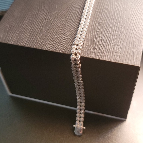 Diamond Tennis Bracelet - Picture 4 of 4